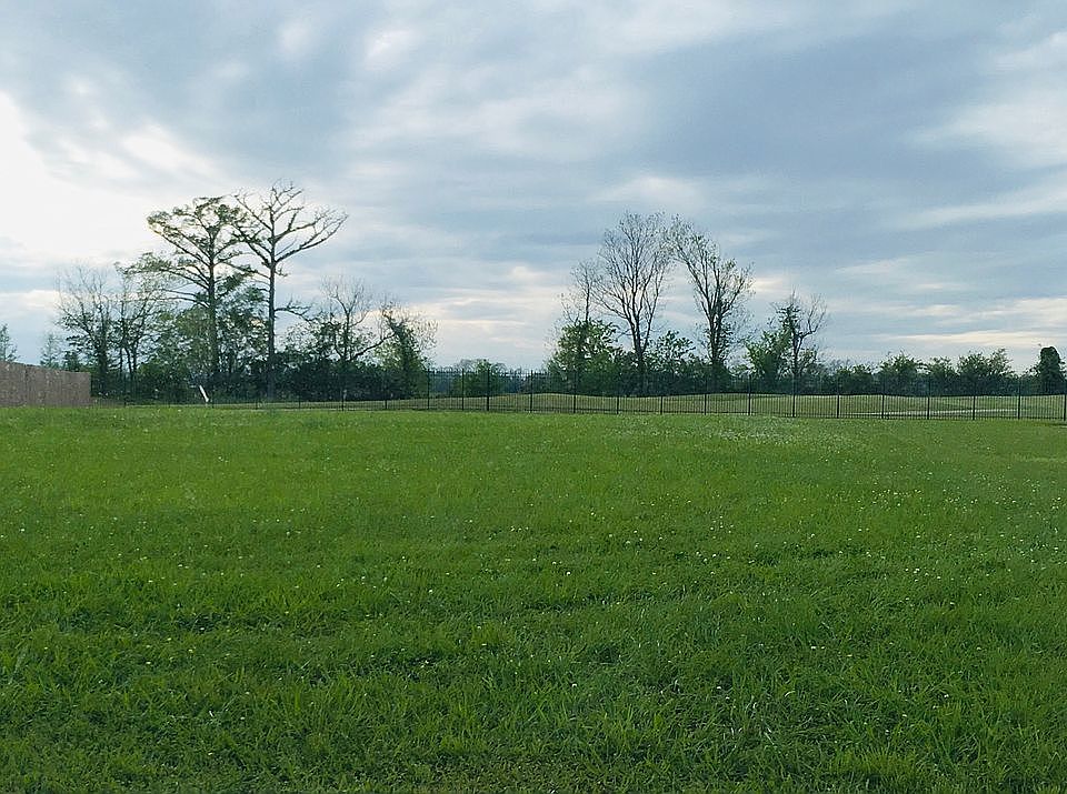 1st image of 229 Links Dr