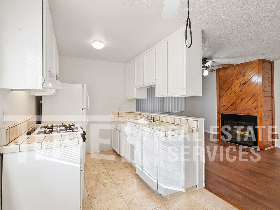 1st image of 225 Mahan Ct APT 4
