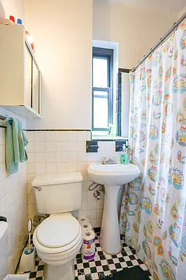 Rented by City Connections Realty | media 42