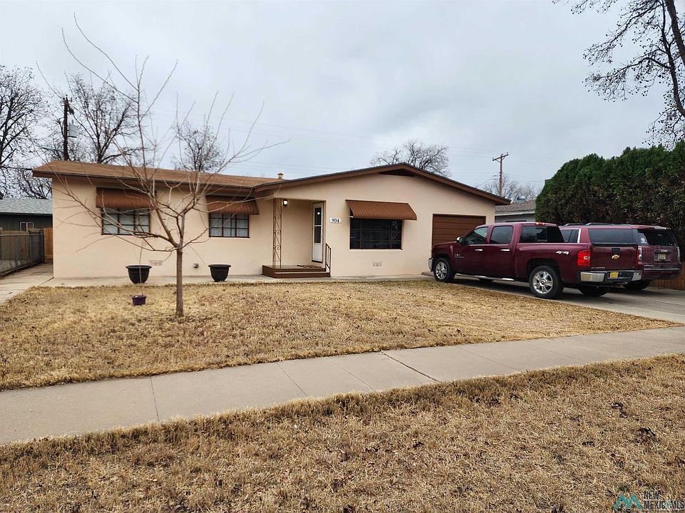 1st image of 904 Valverde St