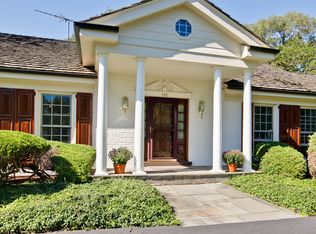 292 Sussex Lane, Lake Forest, IL 60045