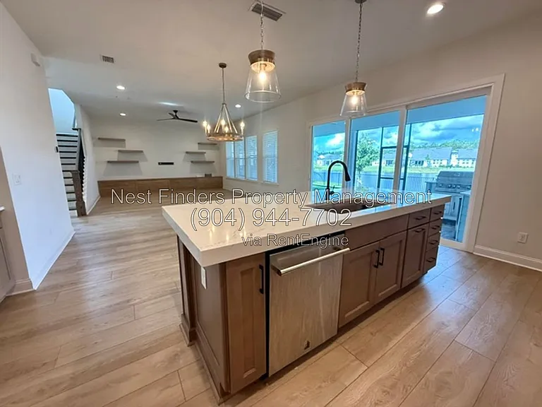 91 Somerville Dr — Photo 8