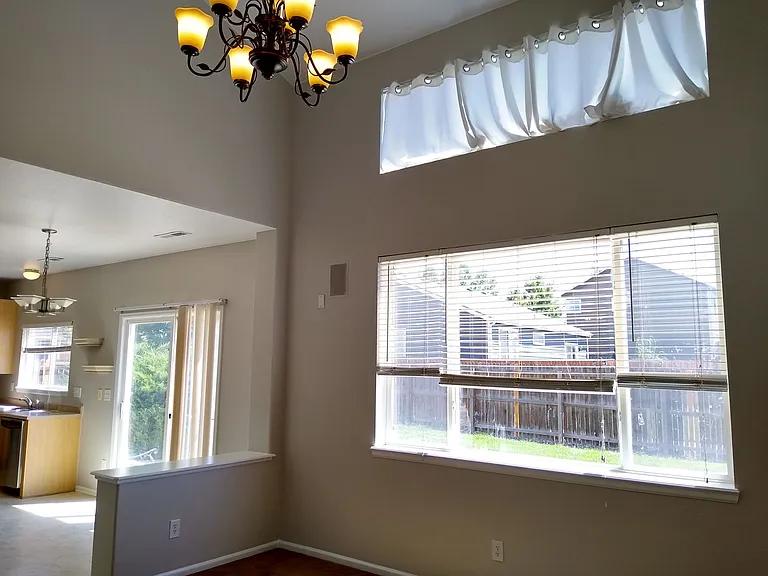 340 Andrew Dr — Photo 9