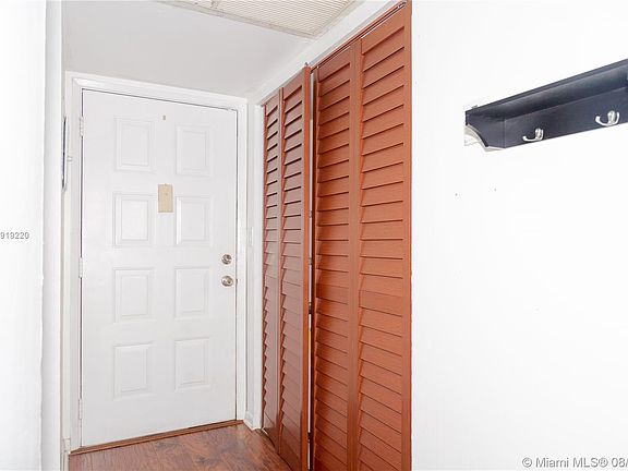 4th image of 10451 W Broward Blvd APT 303