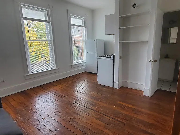80 W Ross St #3 — Photo 2