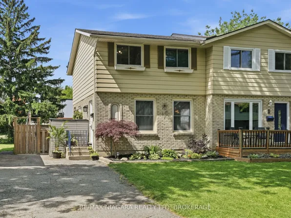 9 Lafayette Dr, Saint Catharines, ON L2N 6C1