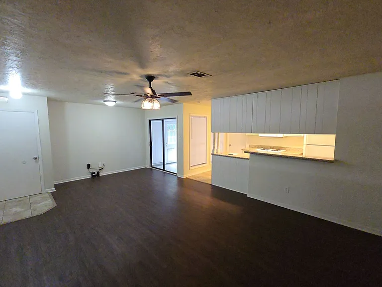 629 W Ridge Dr — Photo 10