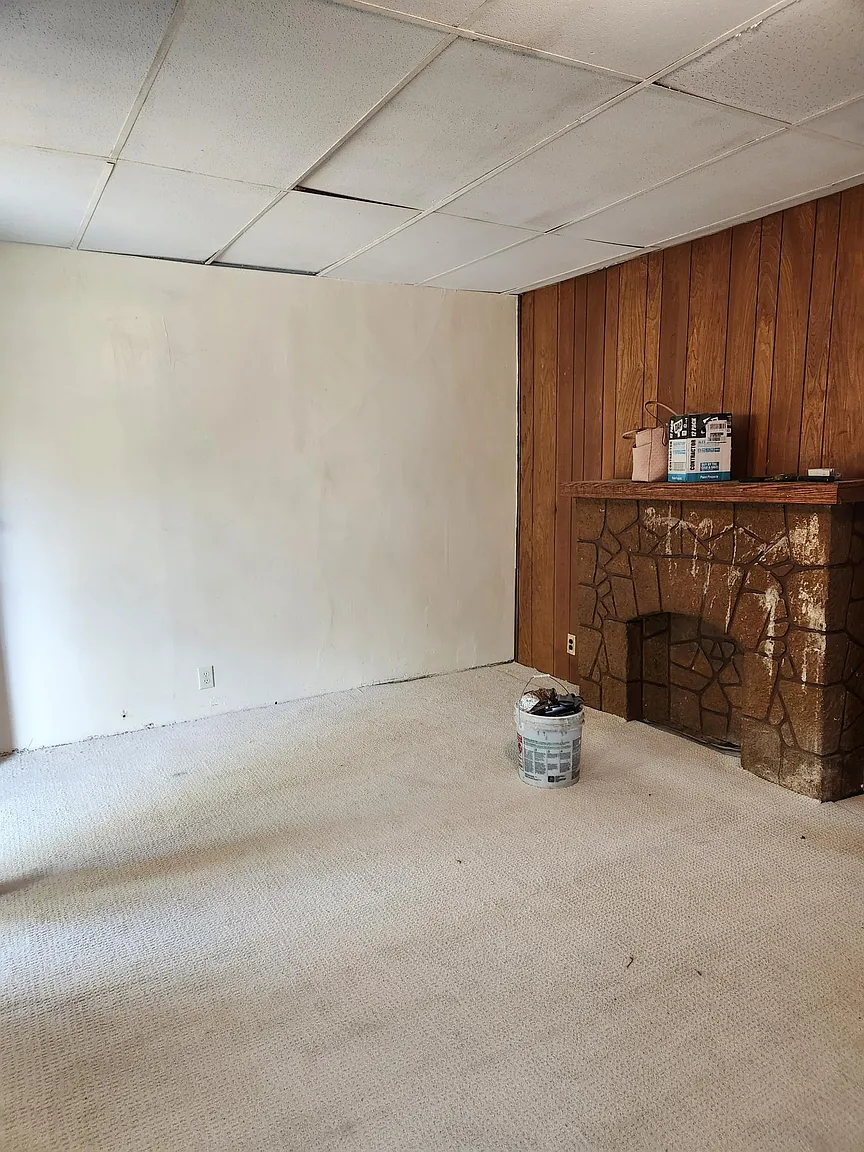 81 Domedion Ave photo 1