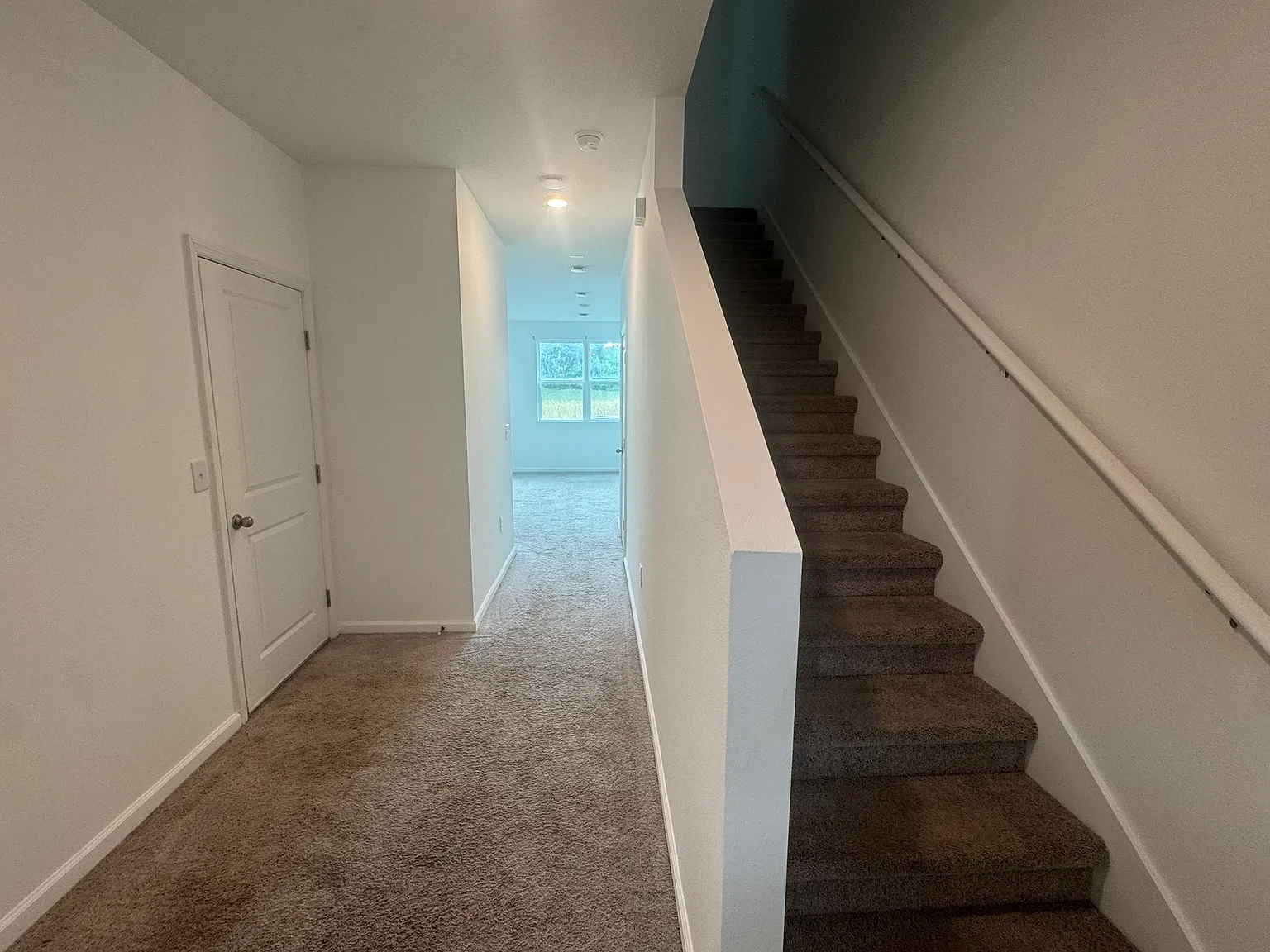 3 bed, 2.5 bath, 1480 sqft, $1,850 — Photo 4