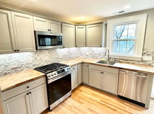 38 North Rd, Groton, CT 06340