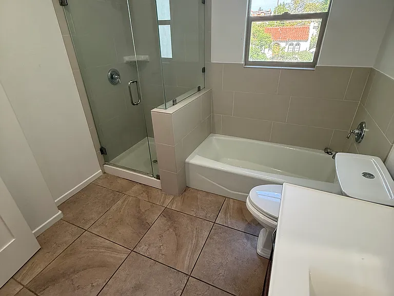 1818 Granada Ave #4 — Photo 25