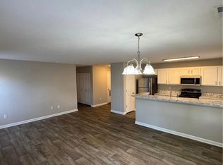 1039 S Rangeline Rd #4, Carmel, IN 46032