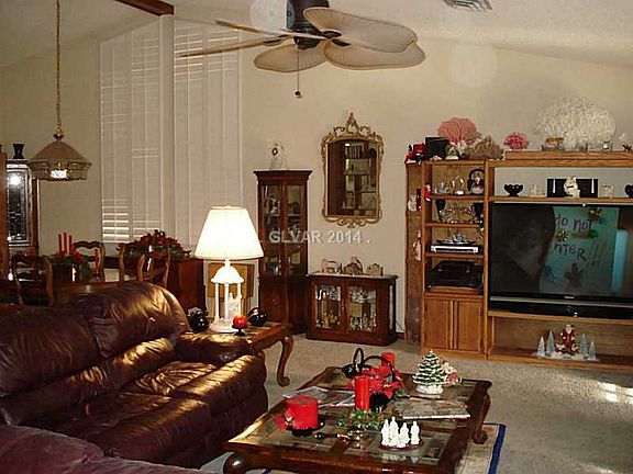2nd image of 2283 Duneville St