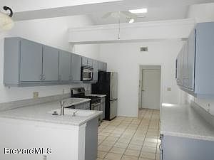4th image of 641 Dawson Dr