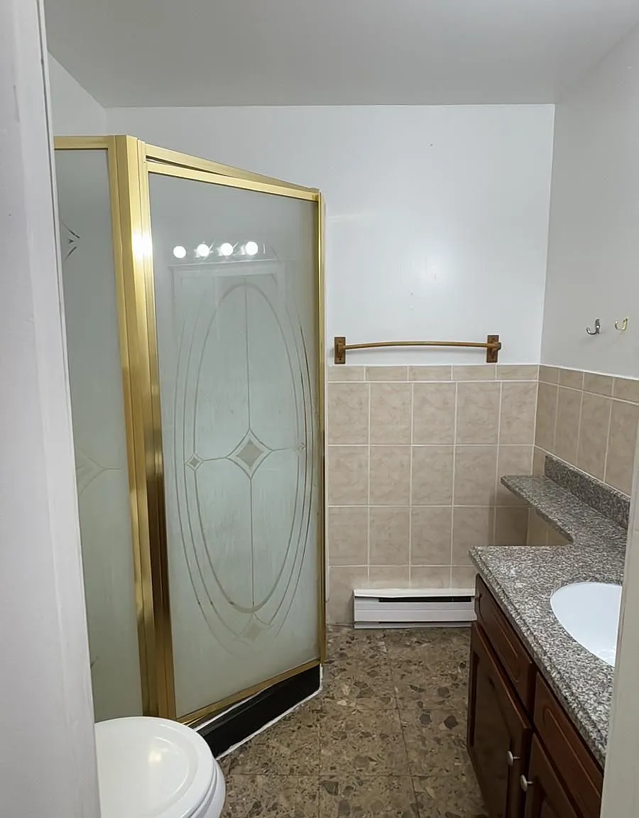 2 bed, 1038 sqft, $2,000 — Photo 4
