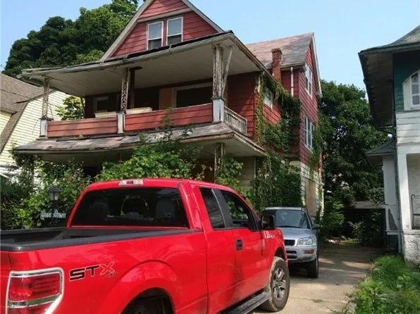 12005 Phillips Ave, Cleveland, OH 44108