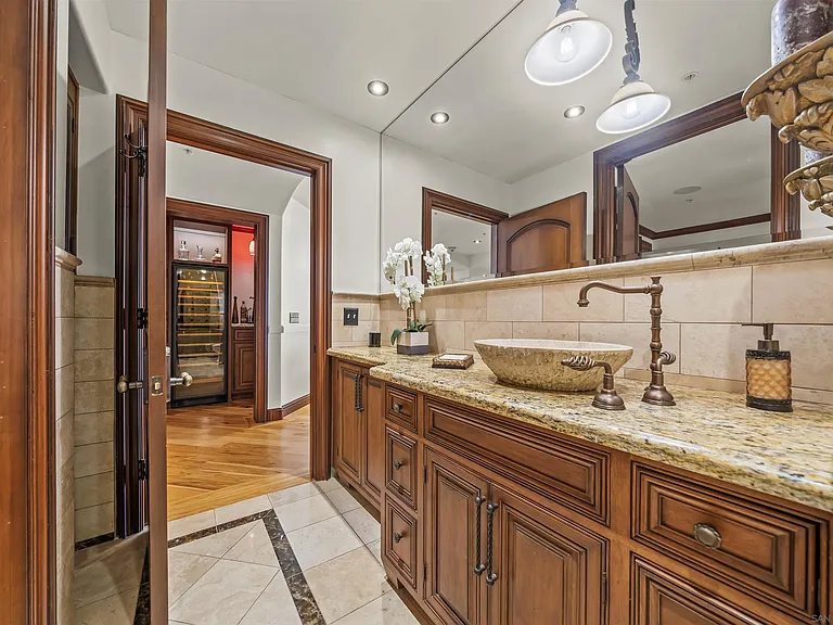 120 C Ave #206 — Photo 30