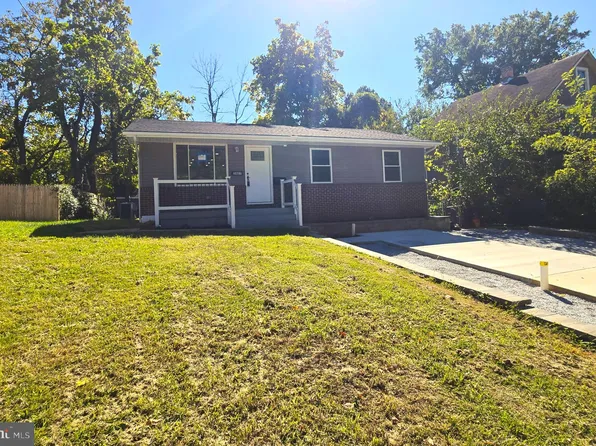 5809 Dade St, Capitol Heights, MD 20743