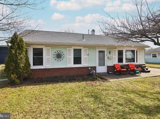 302 Dorset Ave, Croydon, PA 19021