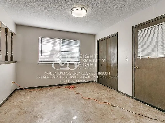 9717 NE 4th St — Photo 16