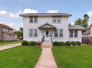 232 Walnut St, Beaver Dam, WI 53916