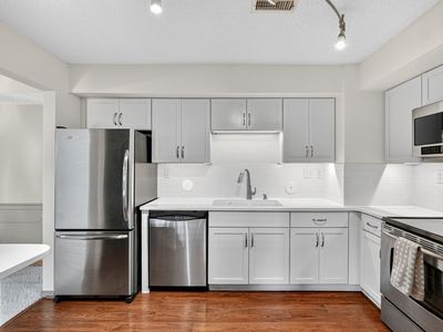 4323 Grand Ave APT 101, Des Moines, IA, 50312