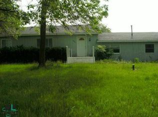 8888 Jordan Rd, Yale, MI 48097