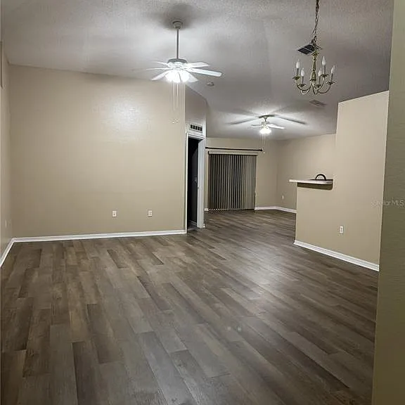 11706 Nimbus Ln — Photo 2