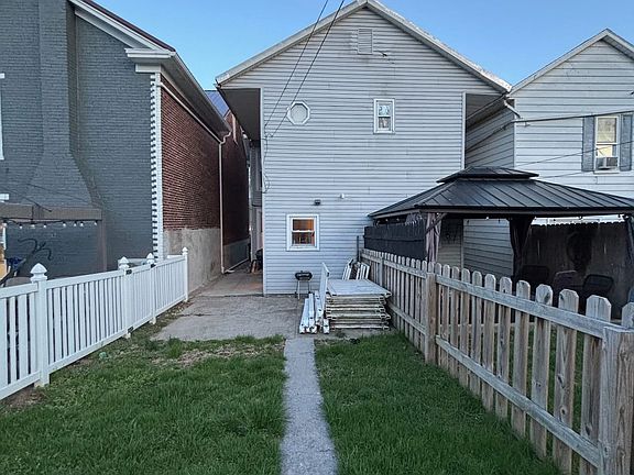 2nd image of 169-171 W 4th St #169