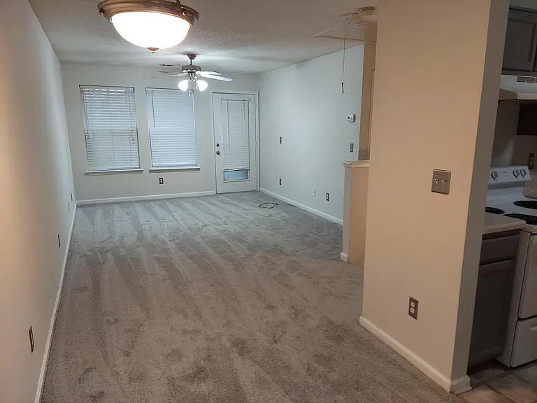 893 Brickleridge Ln SE — Photo 9