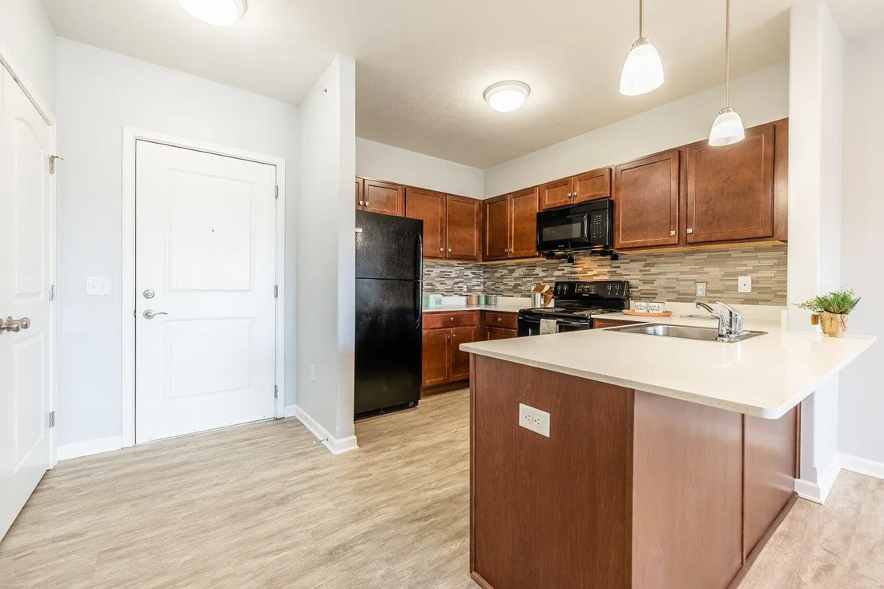Villa Capri Apartment Homes — Photo 2