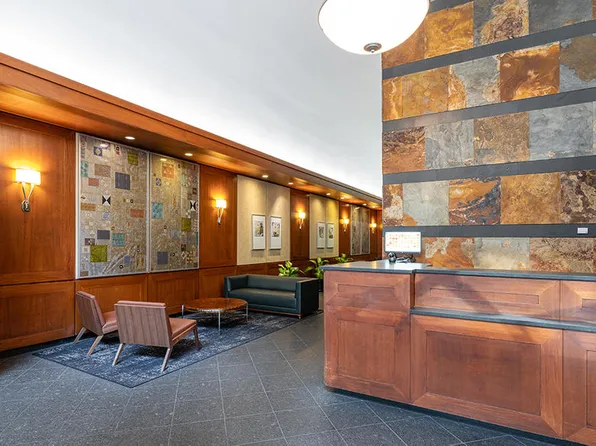 201 East 69th Street 07I image 2 of 18