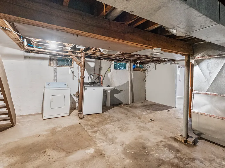 basement laundry