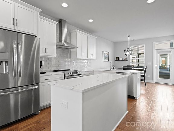 5th image of 2310 Elizabeth Mill Pl