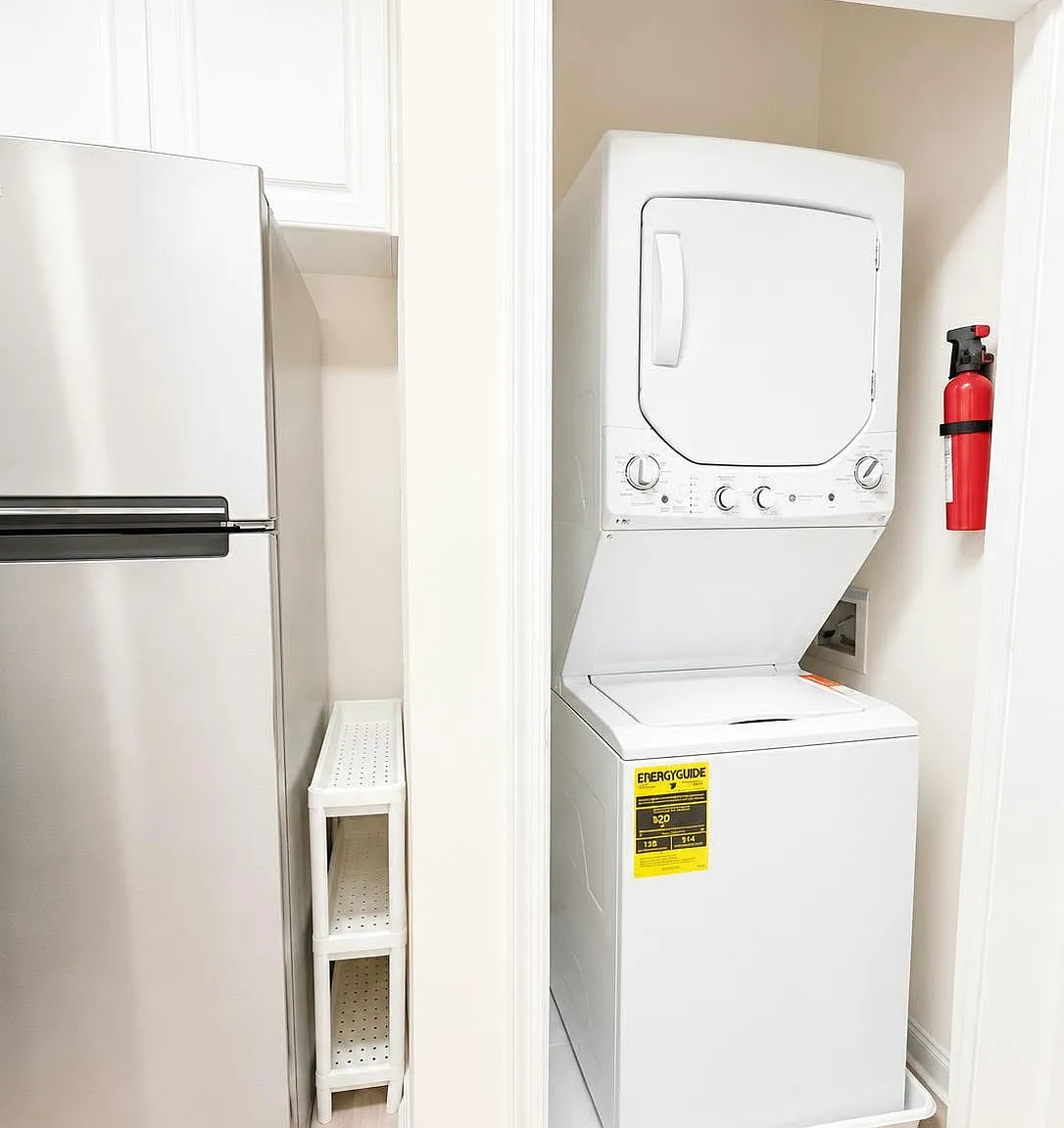 2 bed, 1028 sqft, $2,400 — Photo 3