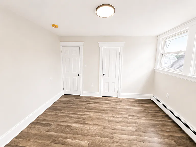 259 S 6th St #3 — Photo 10