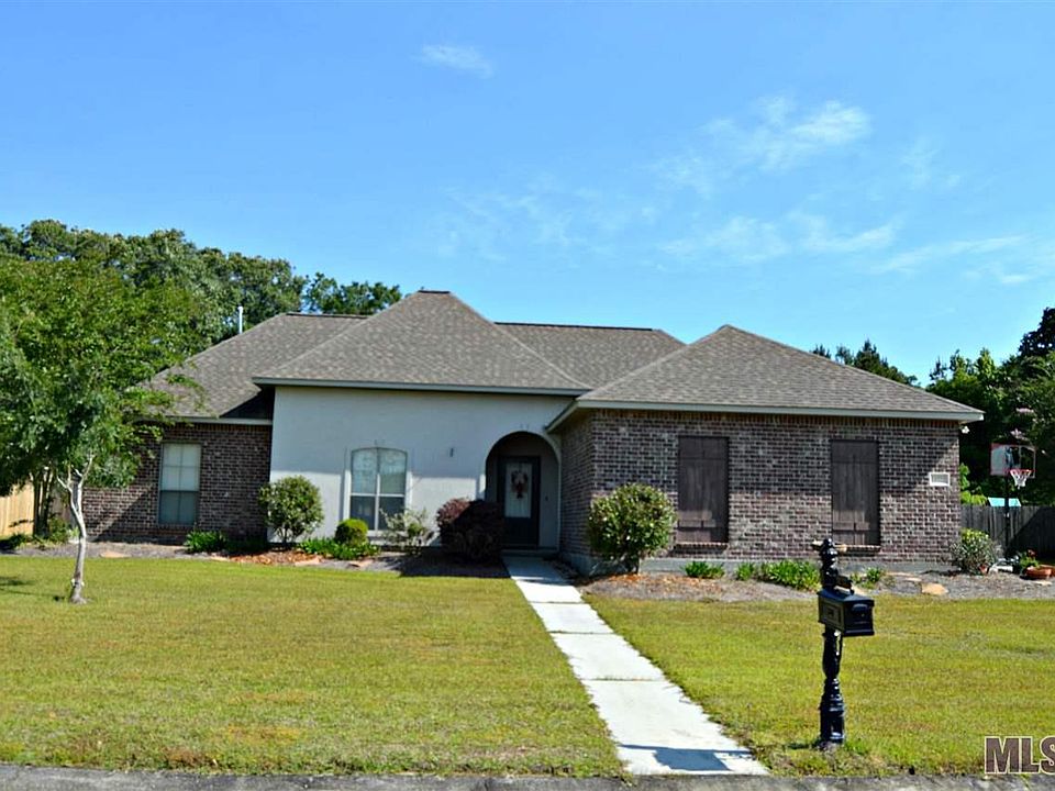1st image of 13777 Shady Hollow Dr