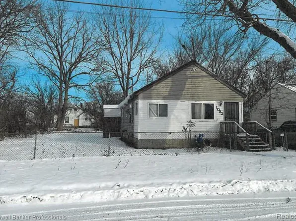 1082 W Juliah Ave, Flint, MI 48505
