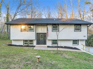 319 Catawba Cir, Seneca, SC 29672