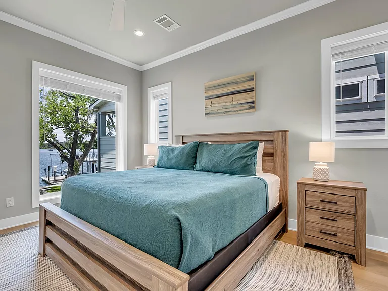 Campa Pajama Ln — Photo 37