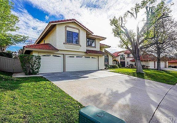 3rd image of 23855 Hazelwood Dr