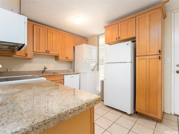 95-2031 Waikalani Pl APT D-405, Mililani, HI 96789