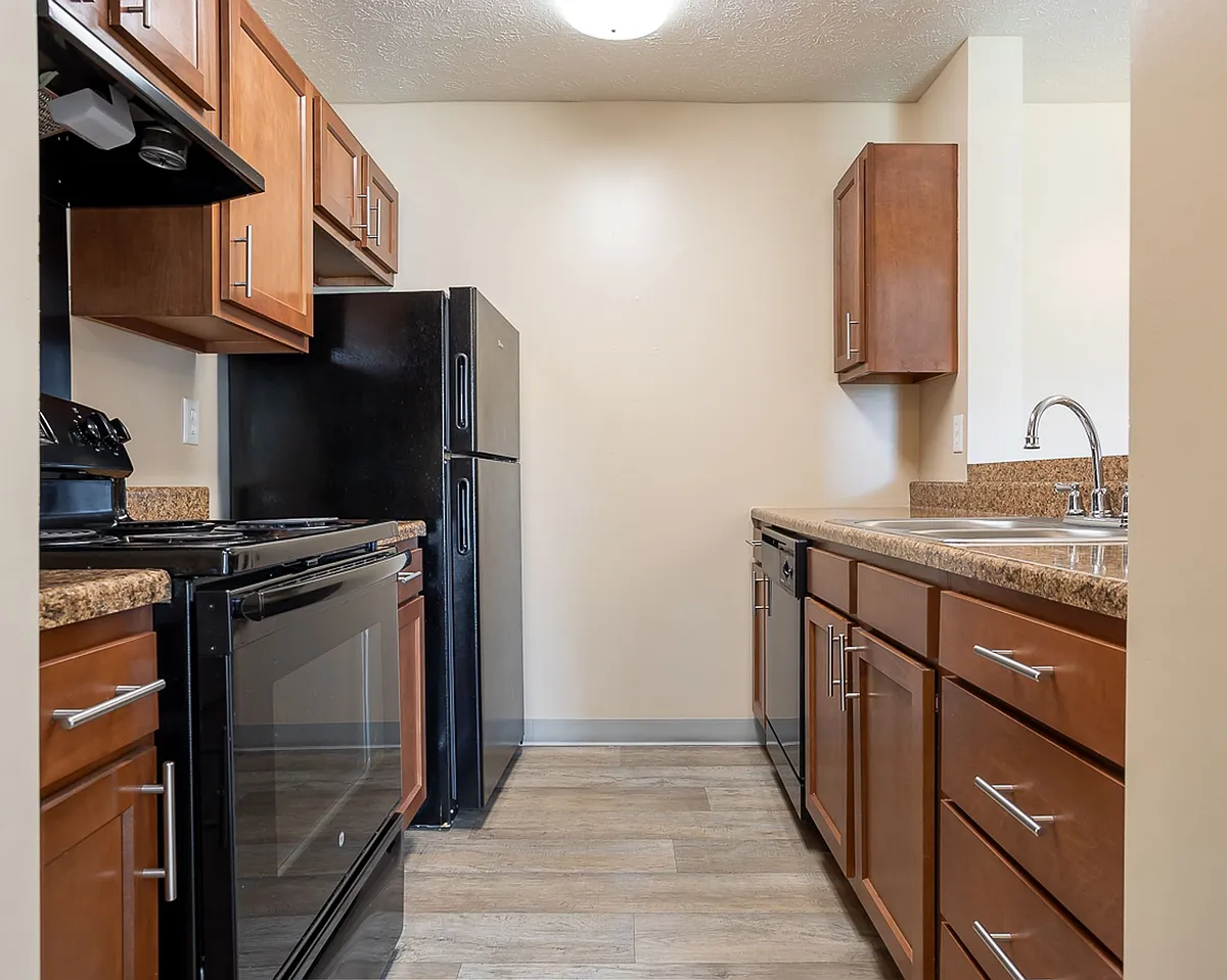 Building Photo - Walnut Manor Apartments