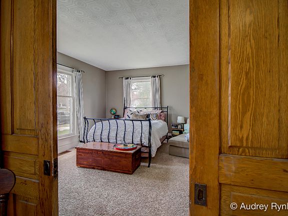 5th image of 324 E Edgerton St