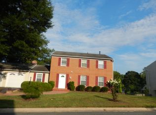 15821 Anamosa Dr, Rockville, MD 20855