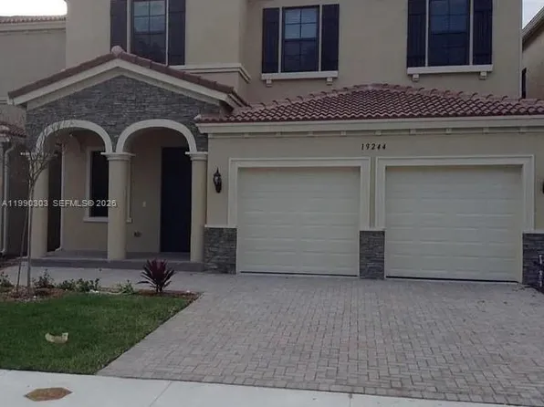 19244 NE 9th Pl, Miami, FL 33179