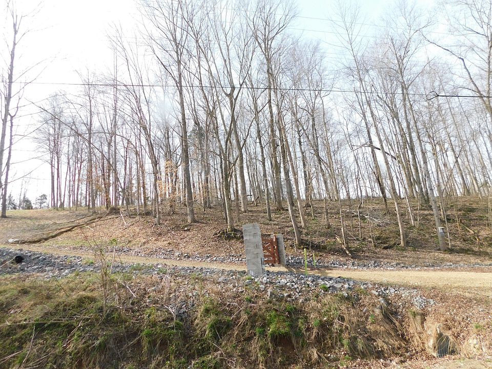 1st image of 150 W John Davis Rd