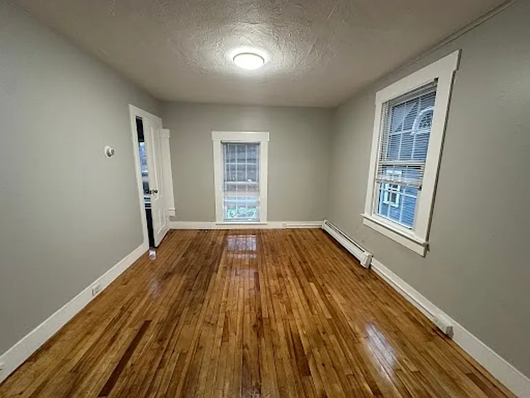 55 Central St — Photo 3