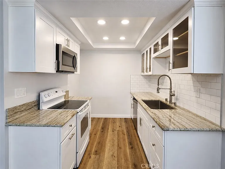 131 S Poplar Ave #26 — Photo 10