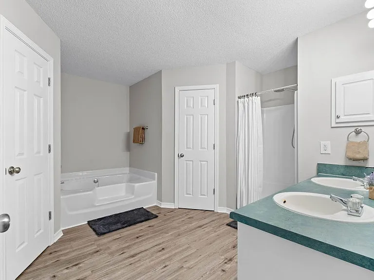 5405 Josh Dr — Photo 16